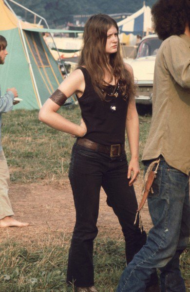 Vintage Woodstock Photographs Of Women That Show Origins Of Today S Fashion