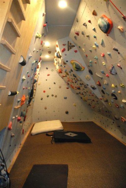 Rock Climbing Family Build Their Very Own Indoor Rock Climbing Wall For ...