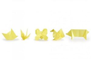 sticky note origami haret bysticy note