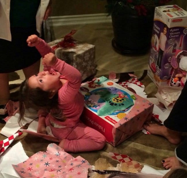 Pictures That Will Make Your Day Better girl loves her present