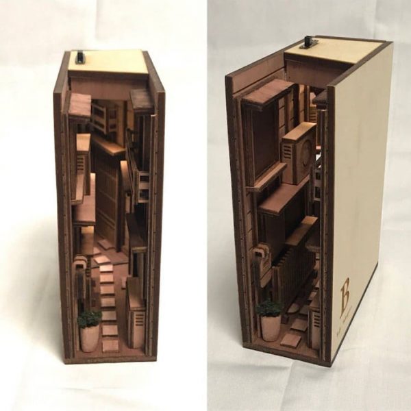 Bookshelf bookends wood