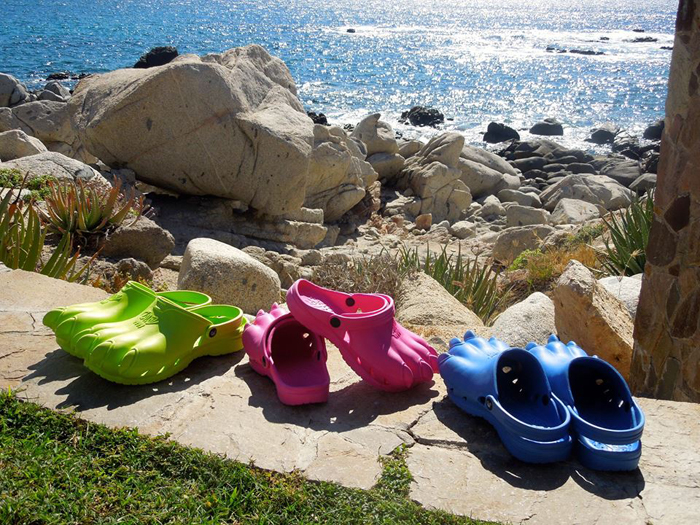 Claw Shoes That Look Just Like Crocs 