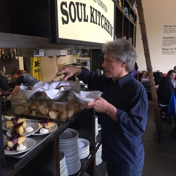 Bon Jovi Opened 2 Soul Kitchen Restaurants That Help People In Need   Bon Jovi Volunteering At Soul Kitchen 600x600 