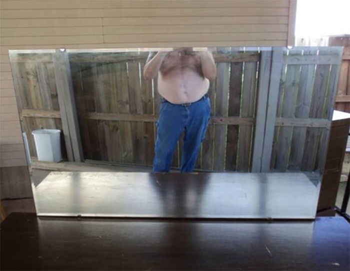 people-trying-to-sell-mirrors-belly.jpg