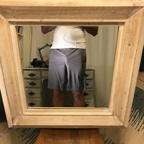 60+ Photos Of People Trying To Sell Mirrors That Are So Good They'll ...