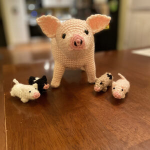 You Can Make A Birthing Mummy Pig With This Crochet Pattern