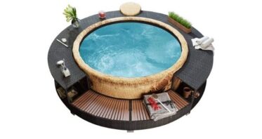 This Inflatable Hot Tub Surround Structure Keeps All Your Spa ...