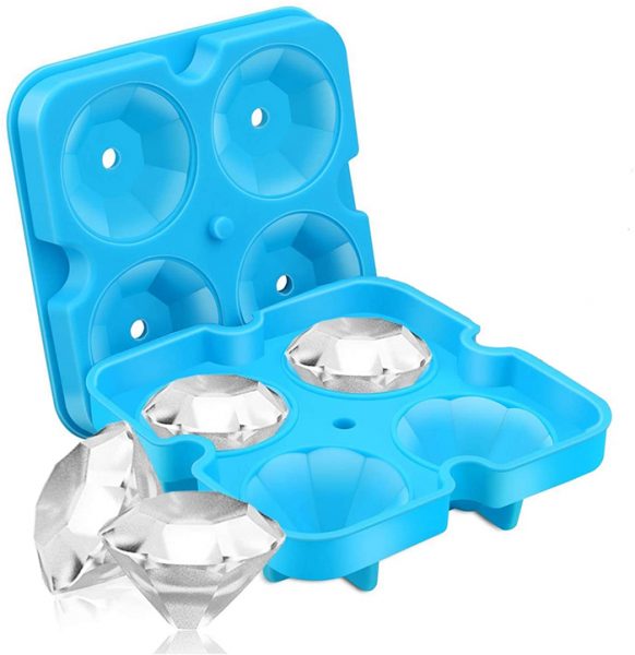 Diamond-Shaped Ice Cubes Will Take Your Drinks To Another Level Of Fabulous